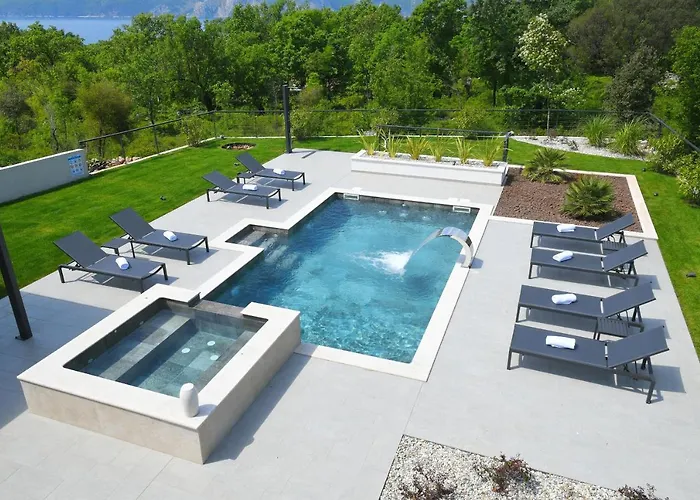 Helena فيلة Brzac