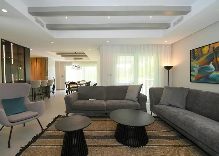 Helena فيلة Brzac