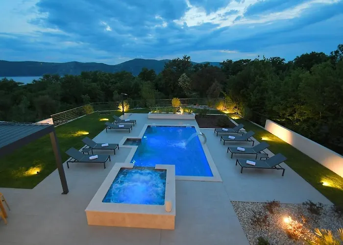 Helena فيلة Brzac