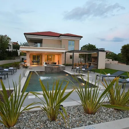 Villa Helena Brzac