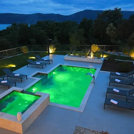 Villa Helena Brzac