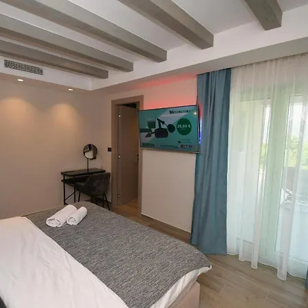 Villa Helena Brzac