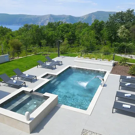Villa Helena Brzac