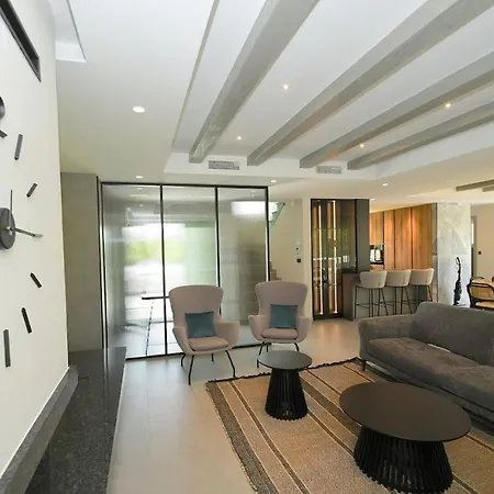 Вилла Helena Brzac