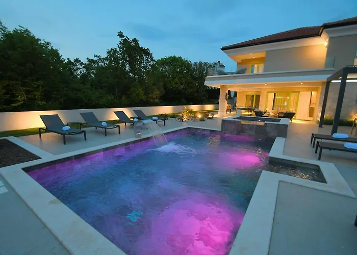 וילה Helena Brzac